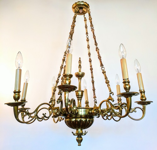 Feature Chandeliers Image