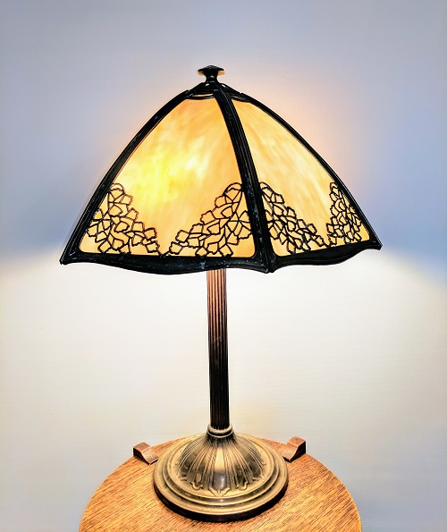 Bradley & hubbard shop slag glass lamp